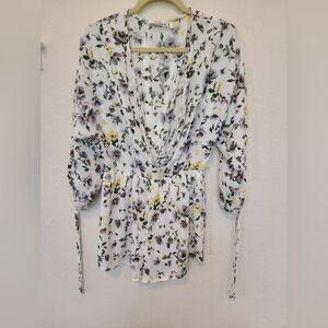 NWT AUDREY 3+1 Floral Romper w/ Bubble Sleeves - S